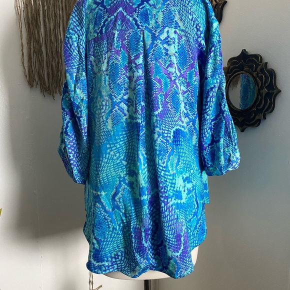 Jennifer Lopez purple blue boho snake print dolman sleeve hi low top size large - Picture 8 of 13